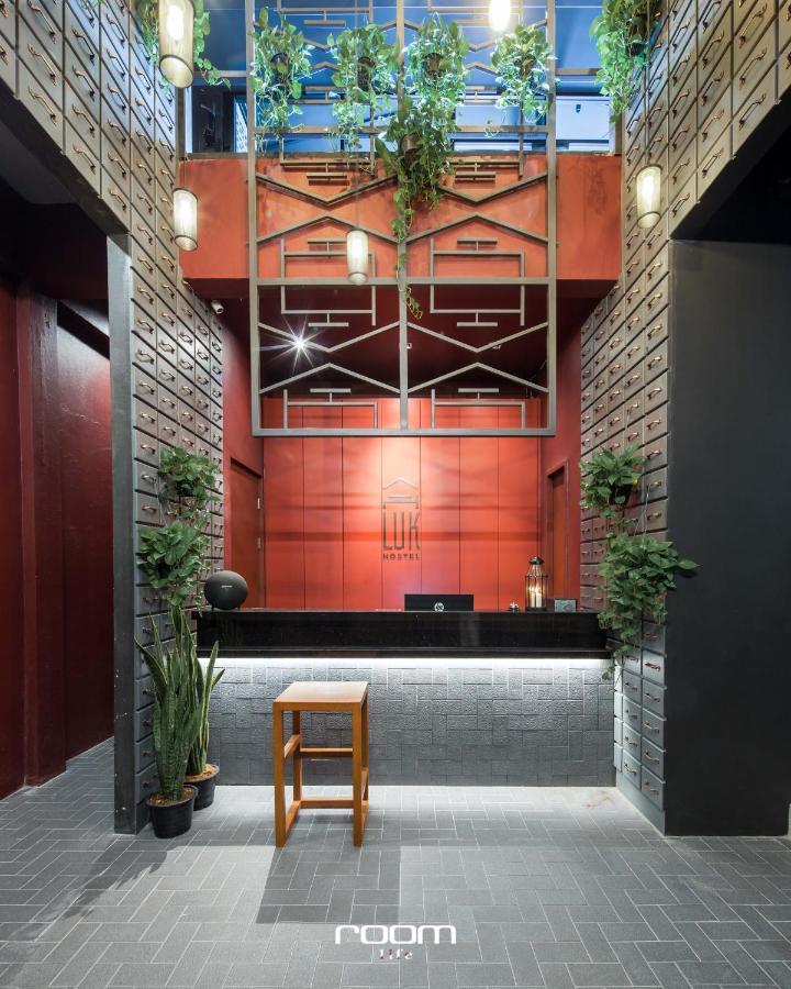 Luk Hostel Bangkok Eksteriør billede
