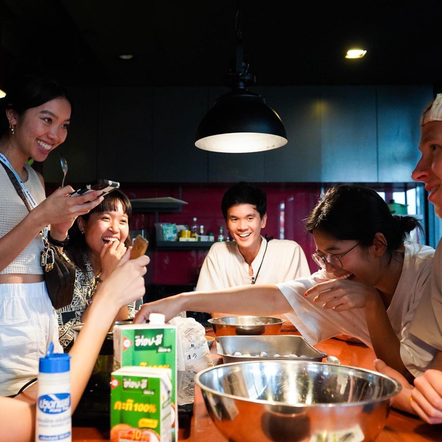 Luk Hostel Bangkok Eksteriør billede